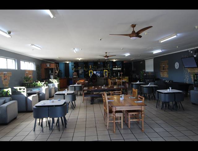 370M² RESTAURANT TO LET IN SALDANHA CENTRAL